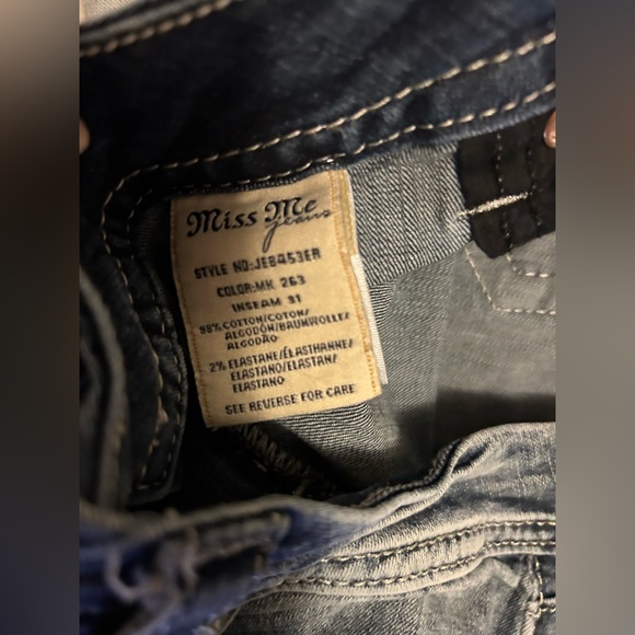 2000s Miss Me Rhinestone Cross Bootcut Jeans - Picture 7 of 9